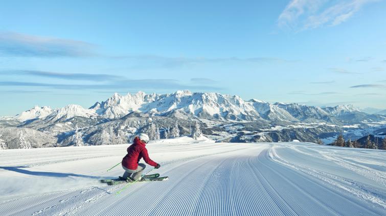 Provozovatelé skiareálů se dočkali. Lanovky a vleky od pondělí opět v akci