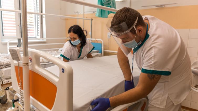 Od zítřka platí ve všech nemocnicích Zlínského kraje zákaz návštěv