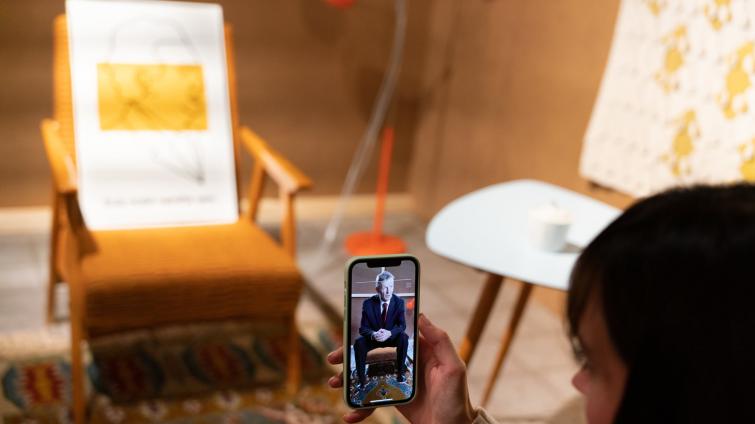 Historií zlínského průmyslového designu provede „hologram“ Františka Crháka