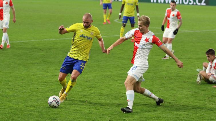 Fotbalisté Zlína v poháru končí, na Slavii je popravily chyby rozhodčích 