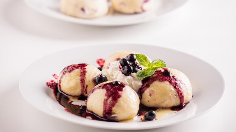 Chcete proniknout do tajů valašské kuchyně? Ve Velkých Karlovicích vás naučí tradiční halušky a borůvkové knedlíky