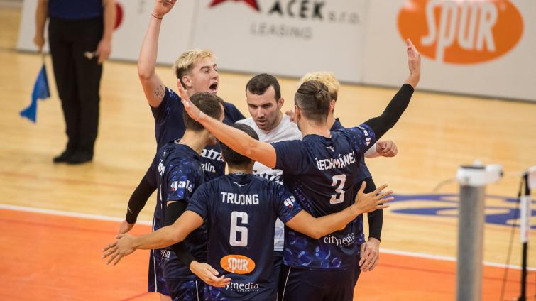 Překvapení pod vysokou sítí! Volejbalisté Fatry v televizním utkání porazili favorizované Budějovice 3:1