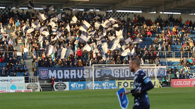 Slovácko po výborném výkonu přehrálo Baník a poskočilo na třetí místo 