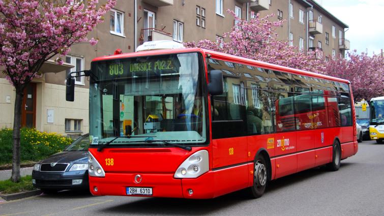 MHD v Uherském Hradišti bude obsluhovat nový dopravce. Veřejnou zakázku vyhrála Znojemská dopravní společnost – PSOTA