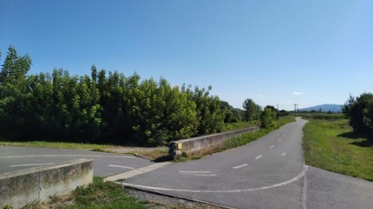 Osvětlení cyklostezky a modernizace hřiště. Občané Otrokovic vybrali vítězné projekty, které „POHNOU městem“