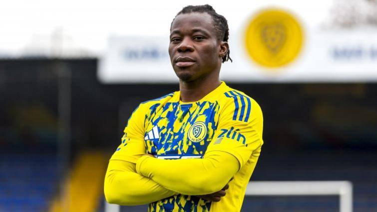 Nigerijský útočník uspěl na zkoušce a stal se ševcem 