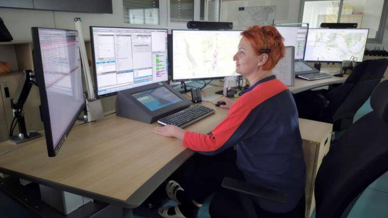 Operátorka ZZS ZK vedla po telefonu dvě resuscitace během několika minut