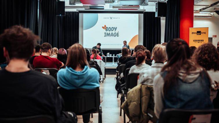 Blíží se festival Skrz Prsty, tentokrát s podtitulem Konec?