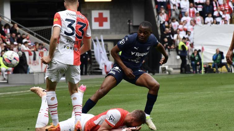 Slovácko padlo na Slavii 0:2, končí třinácté. Nadstavbu začne doma s Pardubicemi 