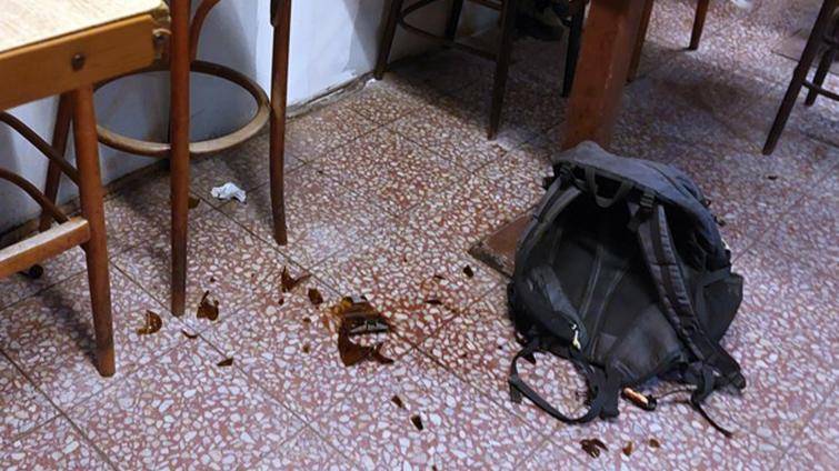 Dubnový večer na zlínském nádraží: Jeden opilec se pomočil, druhý vyvolal potyčku