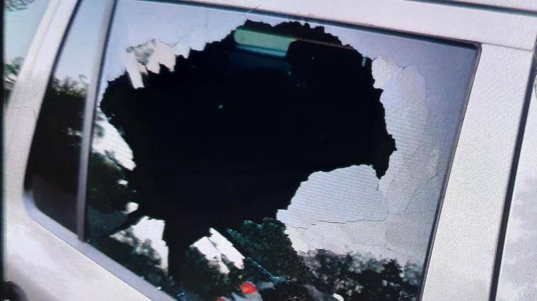 Policisté na Zlínsku řeší vloupání do vozidel. Zloděje lákají odložené peněženky