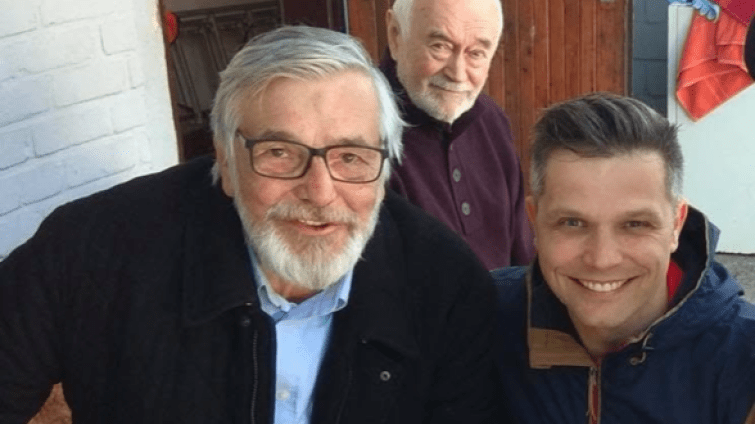 Jako jediný směl kouřit v autech České televize. Herci Slováckého divadla vzpomínají na Jiřího Bartošku