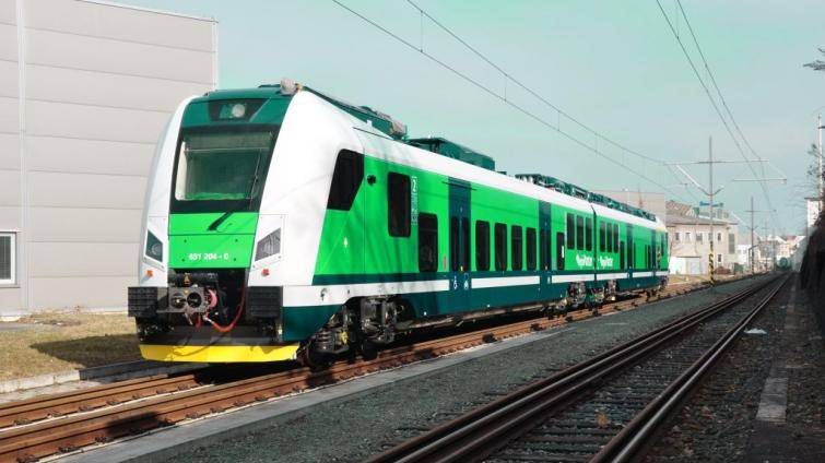 Zlínský kraj chce od roku 2029 vyslat na tratě 14 bateriových vlaků