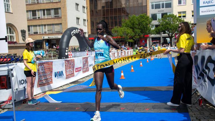 Festivalový půlmaraton ovládli běžci z Keni. Účast byla letos rekordní