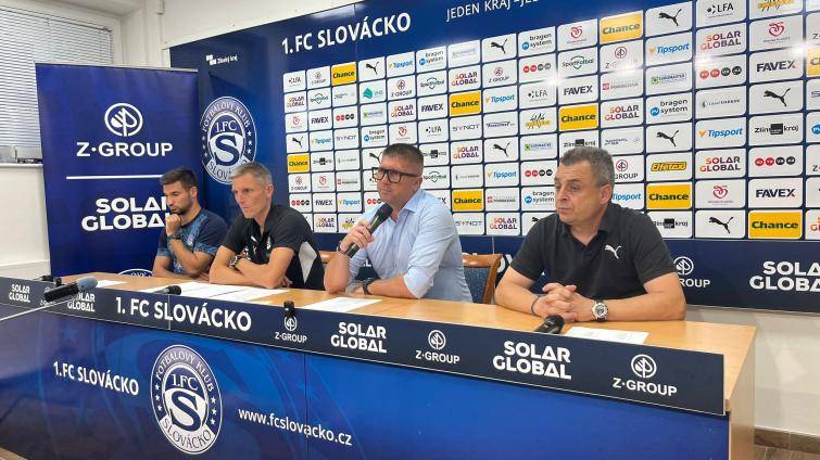 Slovácko chce i přes těžký los do prostřední skupiny. Dál pracuje na příchodu nových hráčů