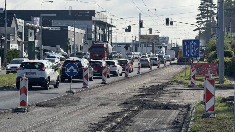 Dopravní omezení na silnici I/49 ve Zlíně potrvají ještě měsíc