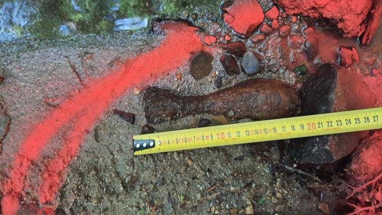 Malý, ale nebezpečný. U Starých Hutí se našel minometný granát