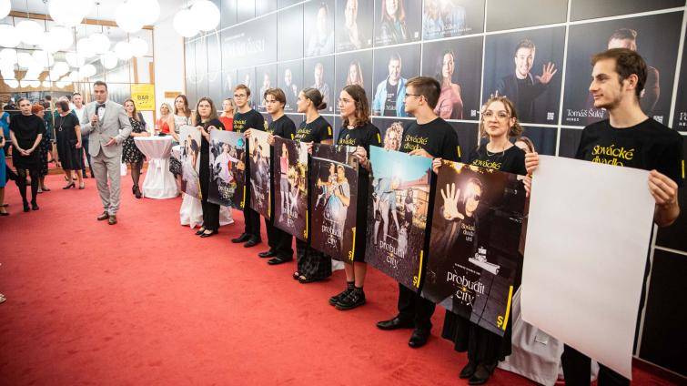 Slovácké divadlo představilo tituly nové sezony. Největším tahákem bude S tebou mě baví svět