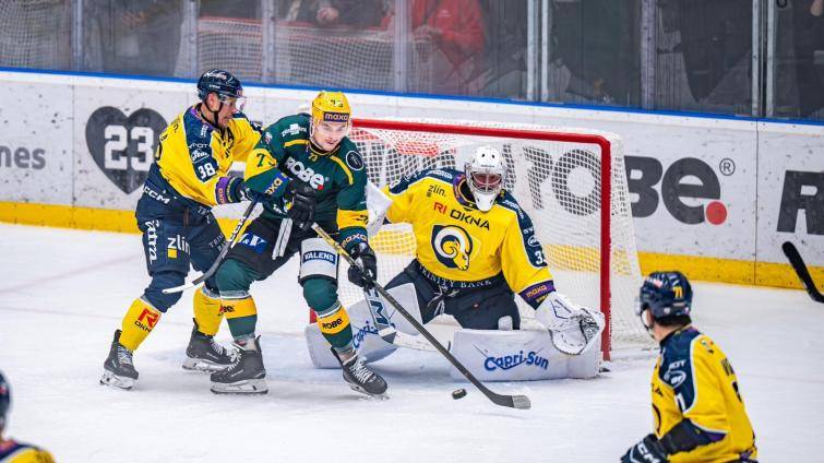 Vsetín ztratil vedení 2:1. První derby sezony na Lapači ovládl Zlín