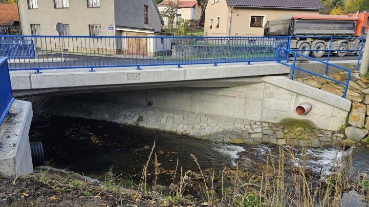 V Zubří skončila přestavba dalšího mostu