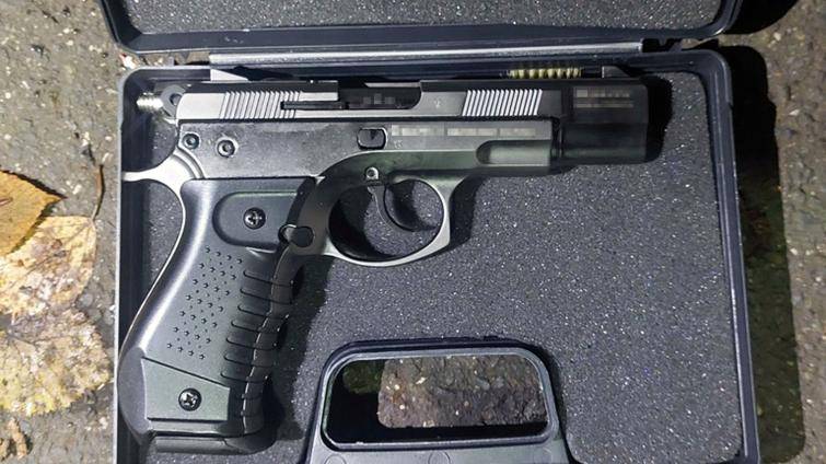 Muž přišel ve Zlíně o plynovou pistoli. Z krádeže obvinil bezdomovce