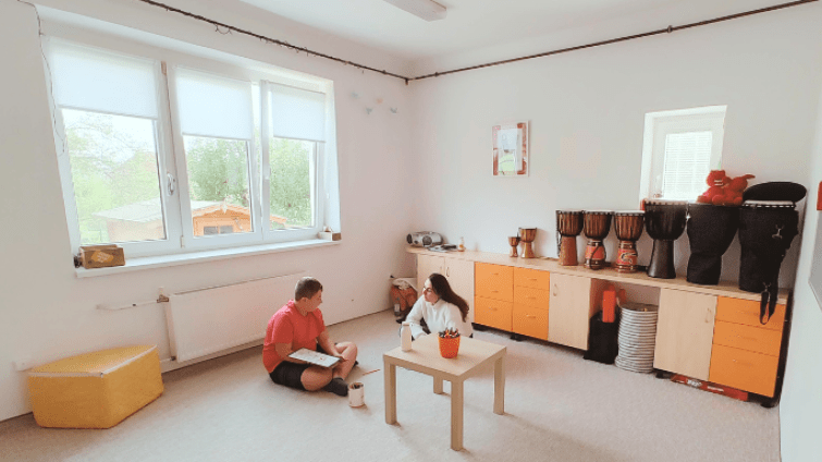 Kapacita pobytové odlehčovací služby Áčko ve Valašském Meziříčí se díky rekonstrukci zdvojnásobí