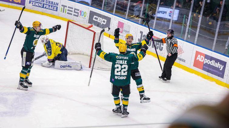 Vsetín po konci trenéra Babky procitl, v derby porazil poslední Zlín 4:2