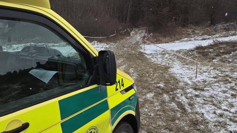 Otravy alkoholem, úrazy způsobené petardami i dopravní nehody. Záchranáři se na Silvestra nezastavili