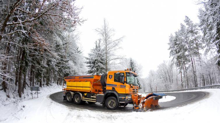 Prosinec byl na zimní údržbu méně náročný, v lednu mají silničáři napilno