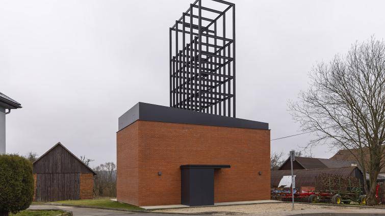 V Loučce u Vizovic vzniká unikátní kaple s největší zvonohrou v České republice