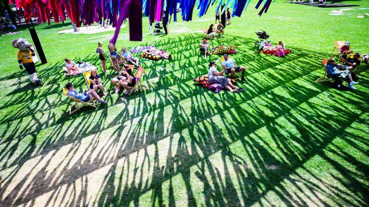 Festival Zlín žije odhalil první vystupující. Buty ve městě oslaví 40 let na scéně