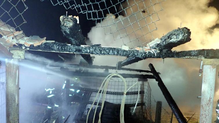 noční požár v Halenkovicích