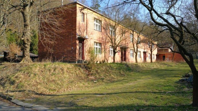 Původní bytový dům před demolicí. Foto: Město Zlín