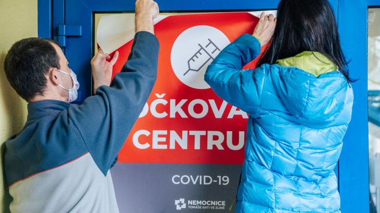 Přípravy velkokapacitního očkovacího centra v PSG aréně jedou na plné obrátky