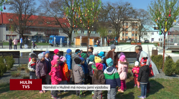 Náměstí v Hulíně má novou jarní výzdobu