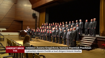 S pěveckým sborem Dvořák se loučí dirigent Antonín Veselka