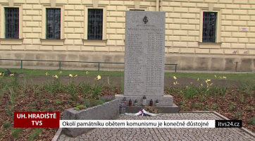 Okolí památníku obětem komunismu je konečně důstojné