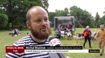 Svátek bláznů neohrozilo ani horší počasí