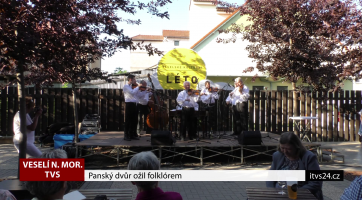 Panský dvůr ožil folklórem