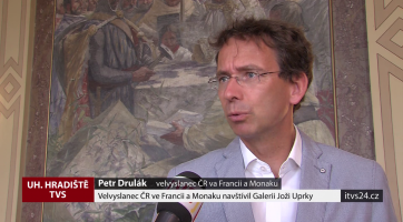 Velvyslanec ČR ve Francii a Monaku navštívil Galerii Joži Uprky