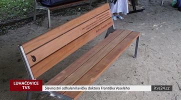 Slavnostní odhalení lavičky Františka Veselého