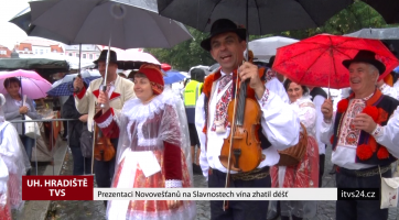 Prezentaci Novovešťanů na Slavnostech vína zhatil déšť