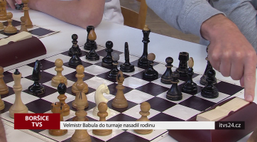 Velmistr Babula do turnaje nasadil rodinu