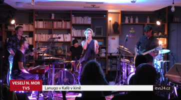 Lanugo v Kafé v kině