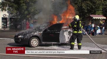 Den bez aut uzavřel náměstí pro dopravu