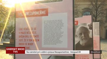 Na náměstí je k vidění výstava Nezapomeňme - listopad 89