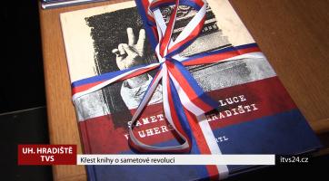 V Hradišti proběhl křest knihy o sametové revoluci