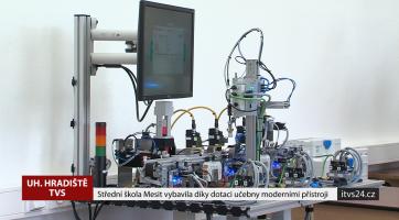Střední škola Mesit vybavila učebny moderními přístroji