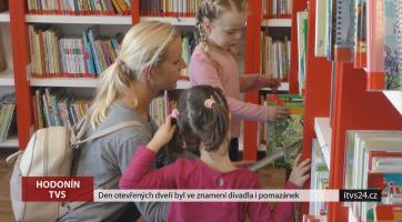 Den otevřených dveří byl ve znamení divadla a pomazánek