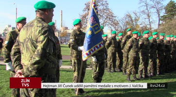 Hejtman Jiří Čunek udělil pamětní medaile s motivem J. Valčíka